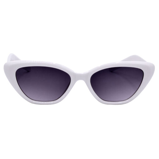 A pair of elegant leopard print cat-eye sunglasses for girls