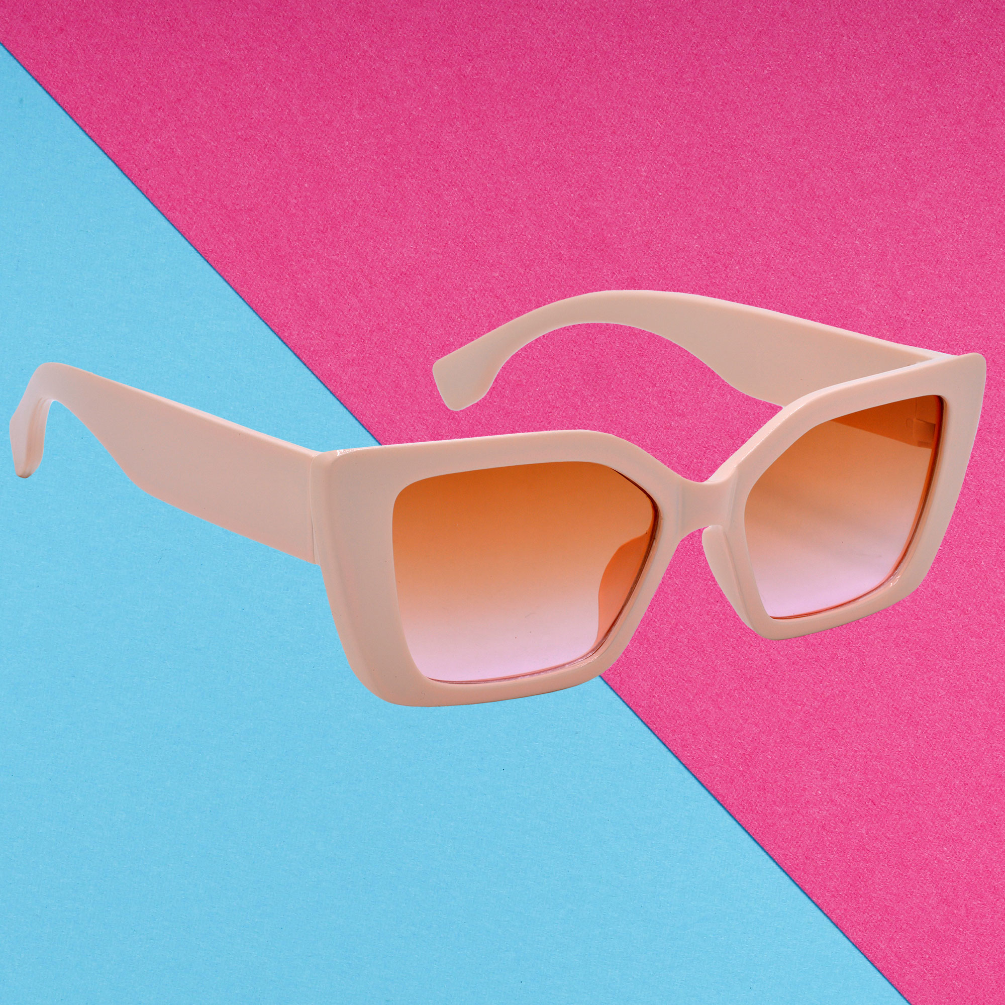 Hrinkar Cat-Eye Trendy Sunglasses for Women Peach Frame HRS588-PCH-BWN