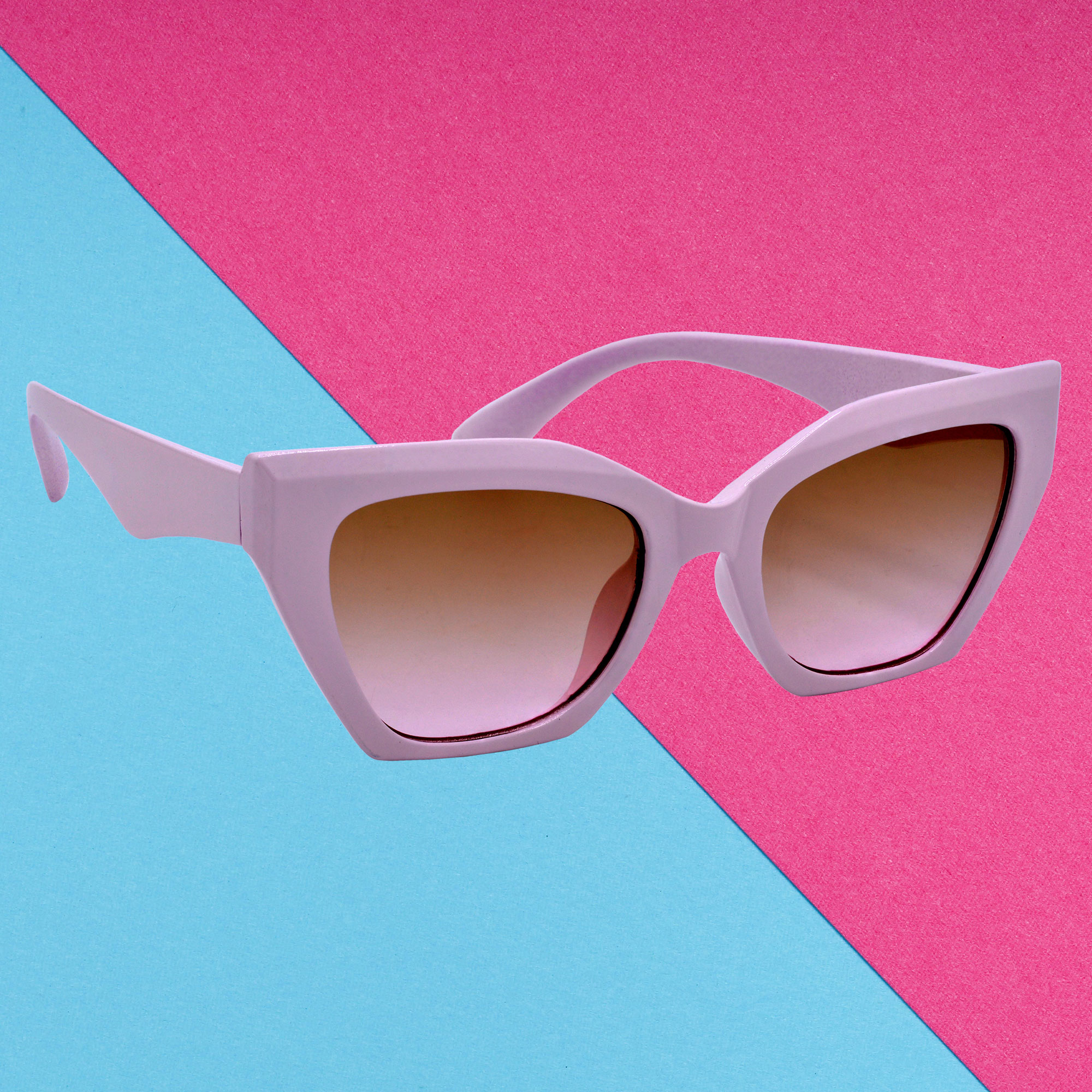 Hrinkar Cat-Eye Stylish Sunglasses for Women Peach Frame HRS589-PCH-BWN